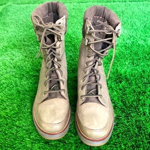 New w/out tag Cole Haan Lockridge Waterproof Double Collar Lace Boot